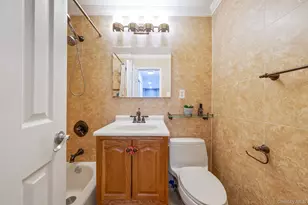 25 Park Pl, Great Neck, NY 11021 - Photo 13