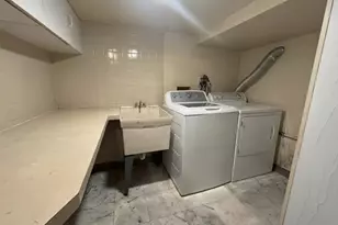 60-59 69th St, Maspeth, NY 11378 - Photo 19