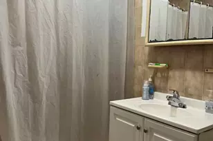 60-59 69th St, Maspeth, NY 11378 - Photo 17