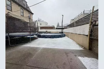 60-59 69th Street, Maspeth, NY 11378 - Photo 23