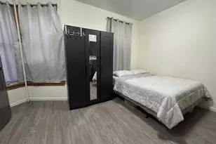 60-59 69th St, Maspeth, NY 11378 - Photo 9