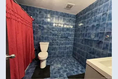 60-59 69th Street, Maspeth, NY 11378 - Photo 17