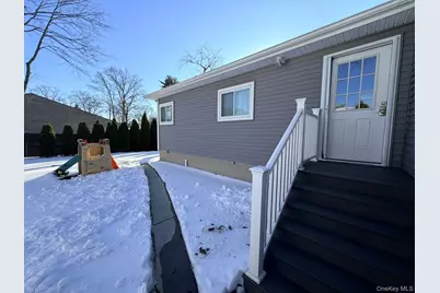 2002 City Avenue, Merrick, NY 11566 - Photo 23