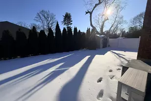 2002 City Ave, Merrick, NY 11566 - Photo 25