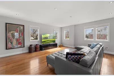 1136 W Broadway, Hewlett, NY 11557 - Photo 5