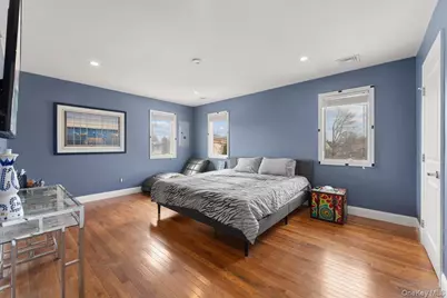 1136 W Broadway, Hewlett, NY 11557 - Photo 7