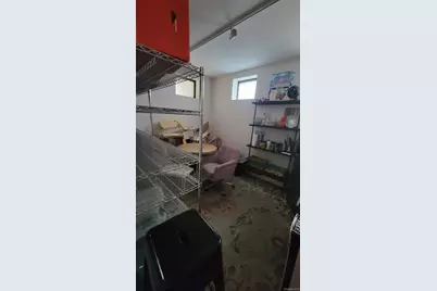 3215 33 Street, Astoria, NY 11106 - Photo 11