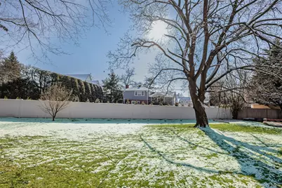 467 Hempstead Avenue, Rockville Centre, NY 11570 - Photo 7