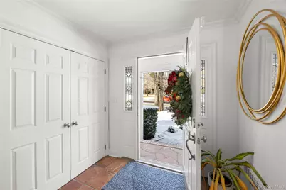 467 Hempstead Avenue, Rockville Centre, NY 11570 - Photo 9