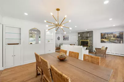 467 Hempstead Avenue, Rockville Centre, NY 11570 - Photo 17