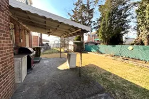 14 Chamberlain Ave, Yonkers, NY 10704 - Photo 19