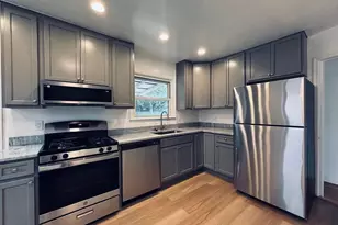 14 Chamberlain Ave, Yonkers, NY 10704 - Photo 5