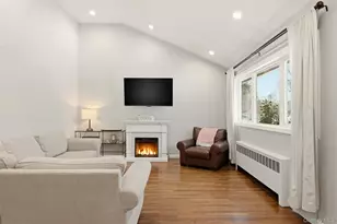 23 Gay Lore Dr, Huntington, NY 11743 - Photo 5