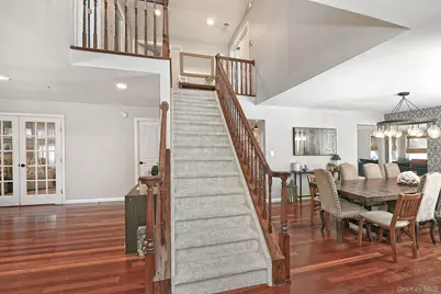 11 Westfield Drive, Centerport, NY 11721 - Photo 5