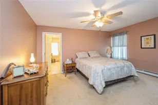 9 Elm Ln, Stony Brook, NY 11790 - Photo 15