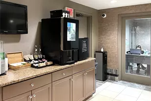 10 City Pl, White Plains, NY 10601 - Photo 35