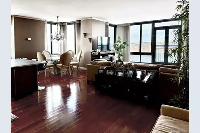 10 City Place #16E, White Plains, NY 10601 - Photo 3