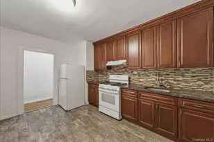 5783 Mosholu Ave, Bronx, NY 10471 - Photo 11