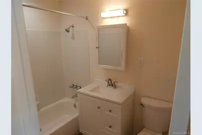 1000 9th Street #D30, Greenport, NY 11944 - Photo 9