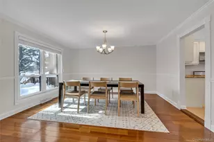 42 Windsor Gate Dr, New Hyde Park, NY 11040 - Photo 7