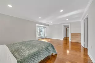 42 Windsor Gate Dr, New Hyde Park, NY 11040 - Photo 15