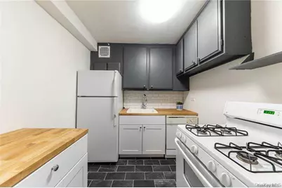 522 Shore Road #4A, Long Beach, NY 11561 - Photo 9