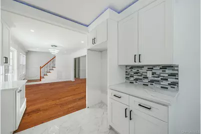 420 Devonshire Road, Baldwin, NY 11510 - Photo 17