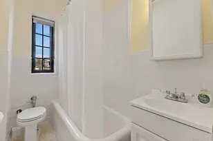 45 Pondfield Rd W, Bronxville, NY 10708 - Photo 9