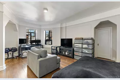 45 Pondfield Road W #6E, Bronxville, NY 10708 - Photo 3