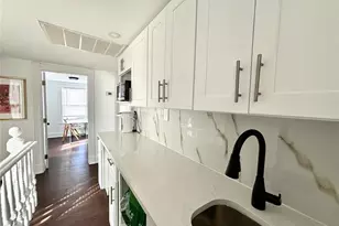 1433 Old Northern Blvd, Roslyn, NY 11576 - Photo 5