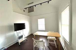 1433 Old Northern Blvd, Roslyn, NY 11576 - Photo 9