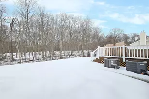 120 Kettles Ln, Medford, NY 11763 - Photo 27