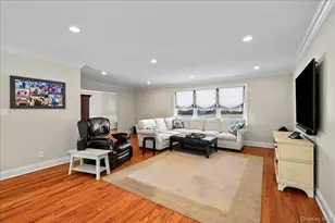 299 Stratton Rd, New Rochelle, NY 10804 - Photo 5