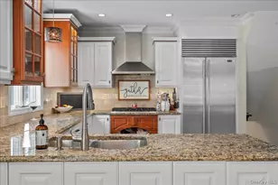 299 Stratton Rd, New Rochelle, NY 10804 - Photo 15