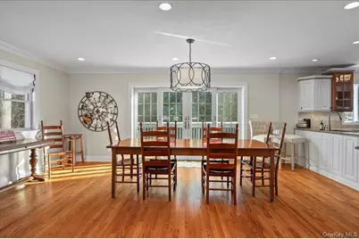 299 Stratton Road, New Rochelle, NY 10804 - Photo 17