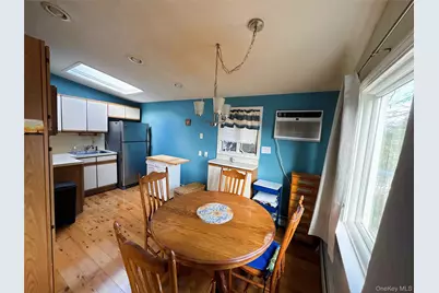 15 Maple Street, West Babylon, NY 11704 - Photo 3