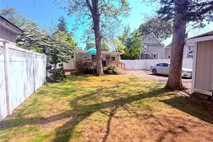 15 Maple St, West Babylon, NY 11704 - Photo 15
