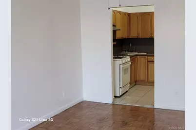 48-82 37th Street #2nd Fl, Long Island City, NY 11101 - Photo 3