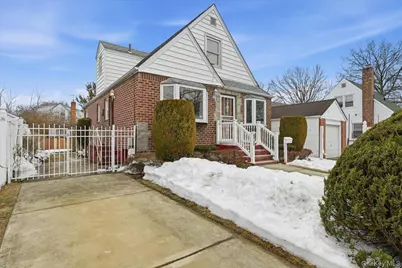 82-59 263rd Street, Floral Park, NY 11004 - Photo 3