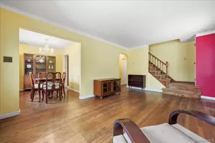 82-59 263rd St, Floral Park, NY 11004 - Photo 9