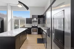 2 N Strawberry Hill Ln, West Nyack, NY 10994 - Photo 5