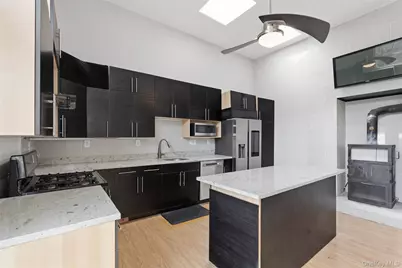 2 N Strawberry Hill Lane, West Nyack, NY 10994 - Photo 7