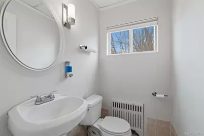 2 N Strawberry Hill Lane, West Nyack, NY 10994 - Photo 31