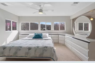 2 N Strawberry Hill Lane, West Nyack, NY 10994 - Photo 15