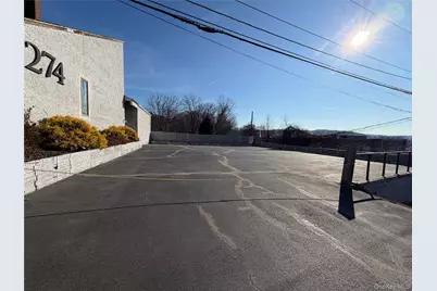 2 N Strawberry Hill Lane, West Nyack, NY 10994 - Photo 5