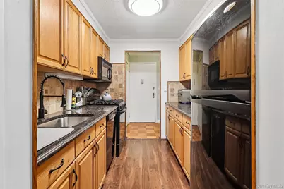 100 Diplomat Drive #7G, Mount Kisco, NY 10549 - Photo 9