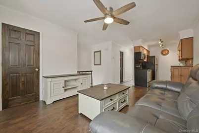 204 Millard Avenue #204, West Babylon, NY 11704 - Photo 11