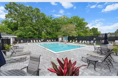 204 Millard Avenue #204, West Babylon, NY 11704 - Photo 27