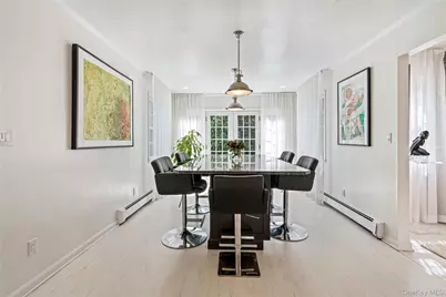 798 Connecticut View Drive, Oyster Bay, NY 11771 - Photo 15