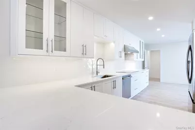 29 Woodland Drive, Roslyn, NY 11576 - Photo 7